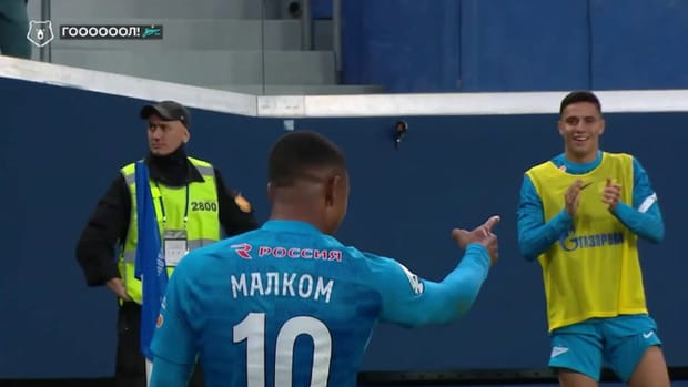 Malcom's chest and overhead kick vs Orenburg